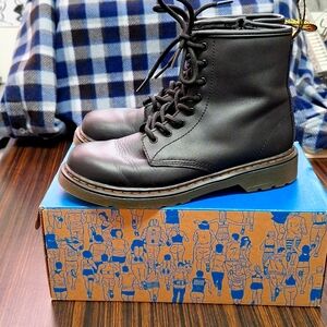 Dr. Marten Junior 1460 Black Boots sz 4